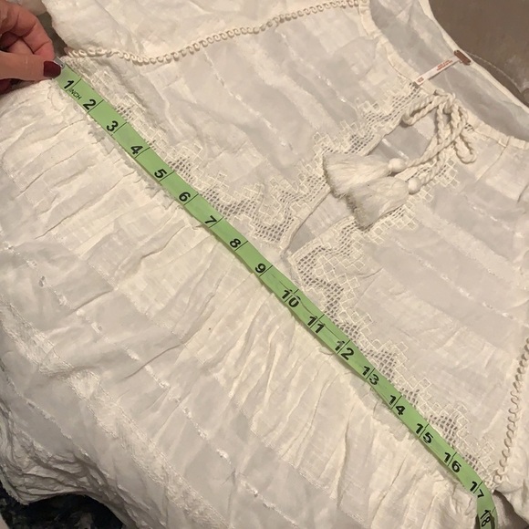 Free People off white tunic style top, lace, embr - Picture 10 of 11